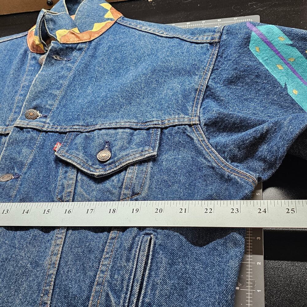 Vintage Levi's Denim Jacket Womens Large 80s Trucker Hand Painted South Western - Picture 10 of 12